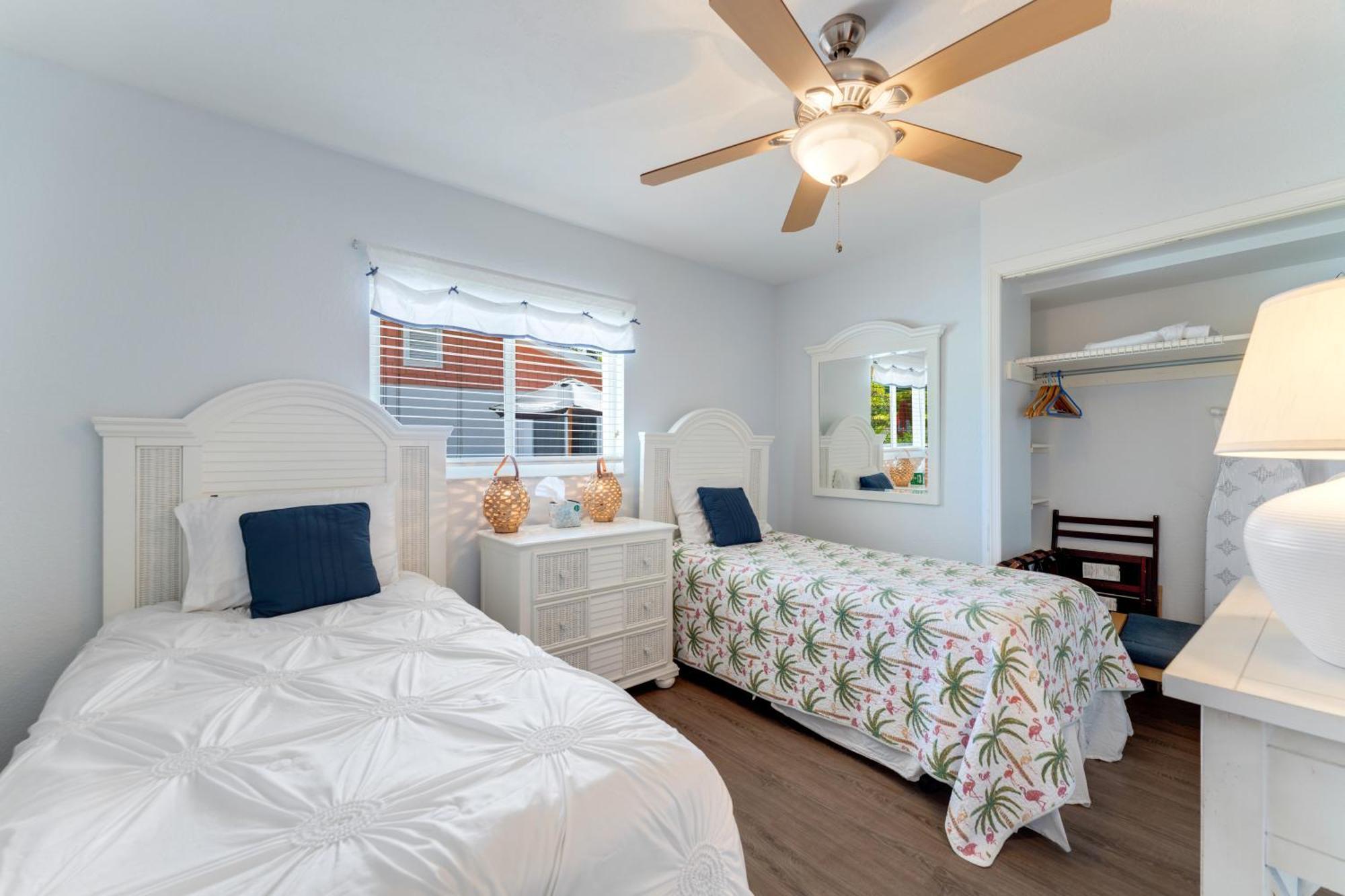 An Island Getaway At Palm Tree Villas โฮล์มส์ บีช ภายนอก รูปภาพ